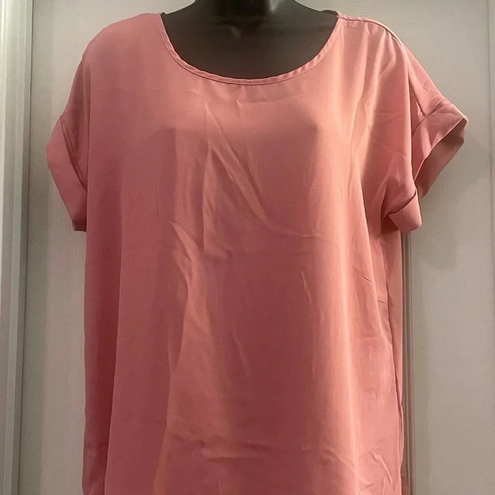 Deana Outfitters short sleeve blouse